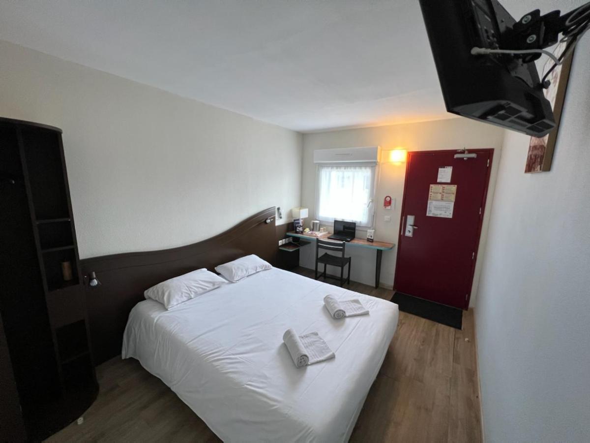 Contact Hotel Fontenay Le Comte Ngoại thất bức ảnh